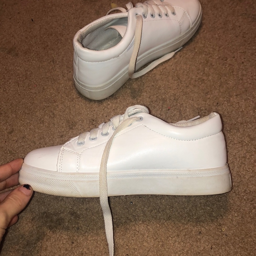 Statement sneakers - Picture 3 of 3